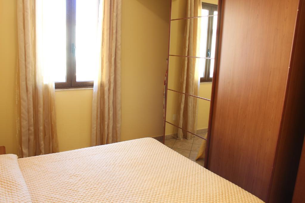 טראפטו Rosy'S Apartments מראה חיצוני תמונה