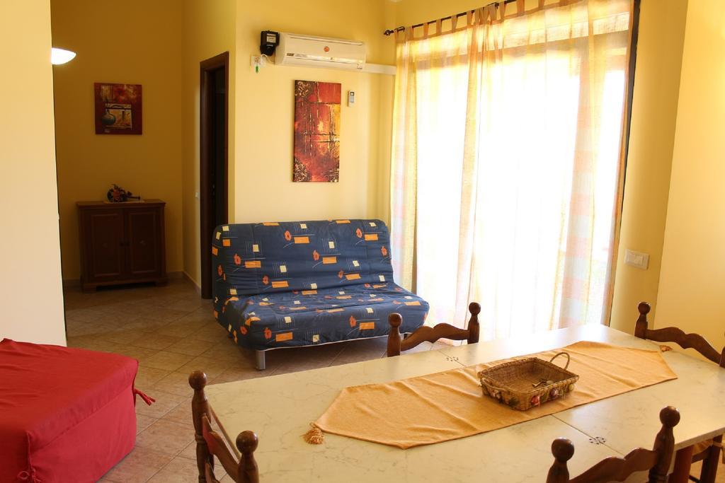 טראפטו Rosy'S Apartments מראה חיצוני תמונה