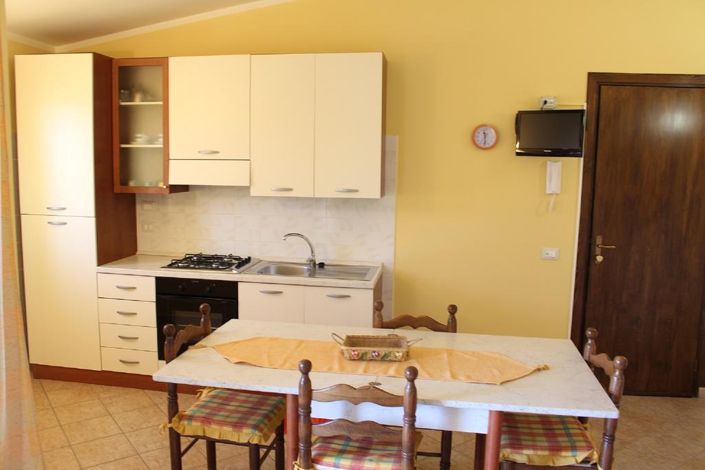 טראפטו Rosy'S Apartments מראה חיצוני תמונה