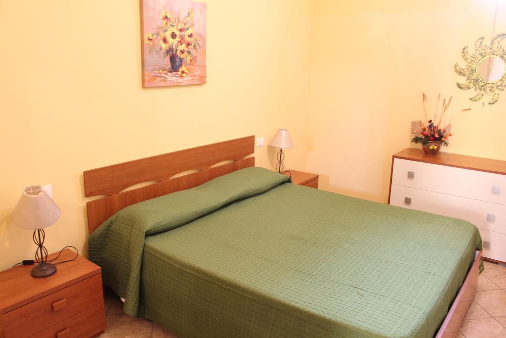 טראפטו Rosy'S Apartments מראה חיצוני תמונה