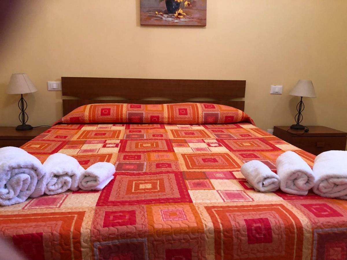 טראפטו Rosy'S Apartments מראה חיצוני תמונה